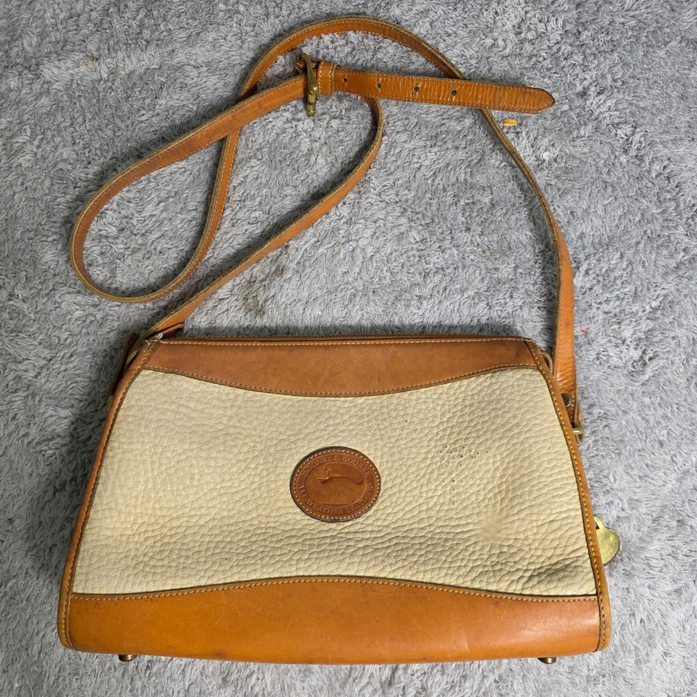 VTG Dooney‎ & Bourke Cream Brown All Weather Leather Shoulder Bag Duck Charm USA